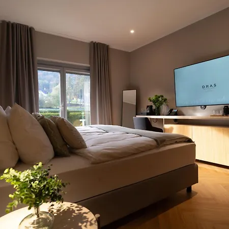 Hotel Dras