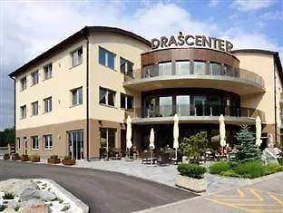 Dras Hotel
